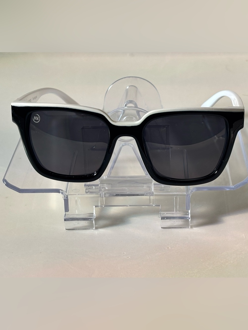 NAVI San Deegs | Bodegas Men's Rectangle Sunglasses Black Frame Gray Lens